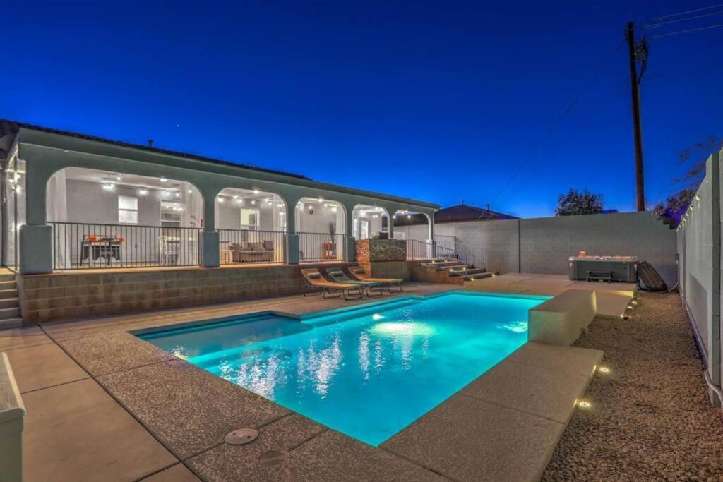 Cozy Desert Retreat - Pool, Spa, Views เฮนเดอร์สัน ภายนอก รูปภาพ